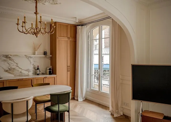 Ecrin Haussmannien Aux Arches-porte De Versailles Διαμέρισμα Παρίσι