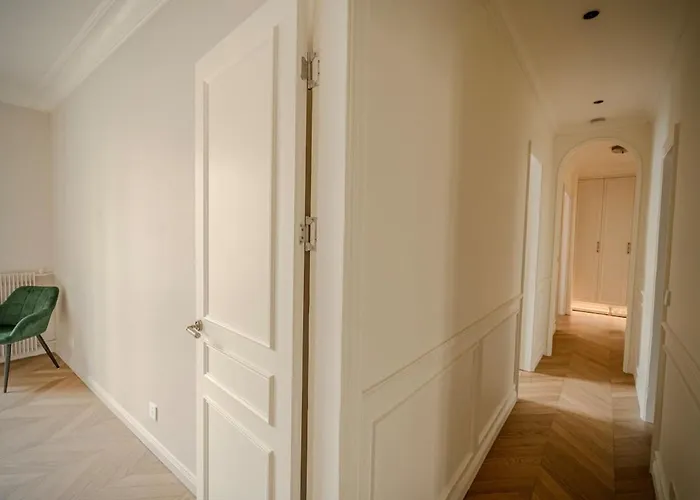 Ecrin Haussmannien Aux Arches-porte De Versailles * Παρίσι