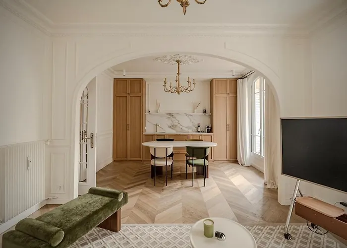 Ecrin Haussmannien Aux Arches-porte De Versailles Παρίσι