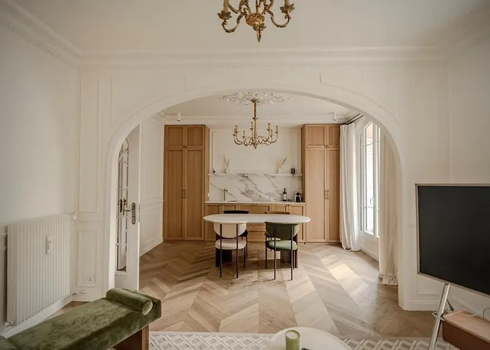 Ecrin Haussmannien Aux Arches-porte De Versailles Διαμέρισμα *