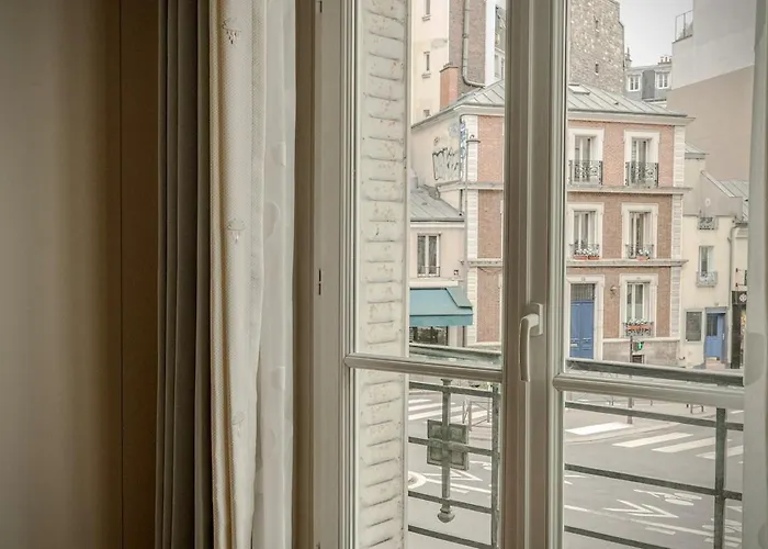 Ecrin Haussmannien Aux Arches-porte De Versailles *